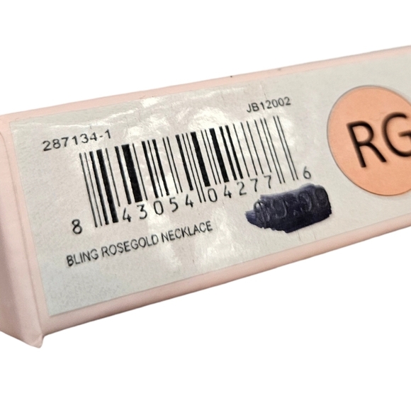 Rose Pink Crystal Pendant Necklace - Picture 8 of 10